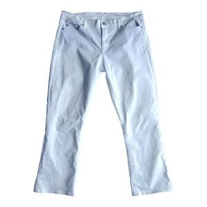 GAP White Ankle Cropped Pants